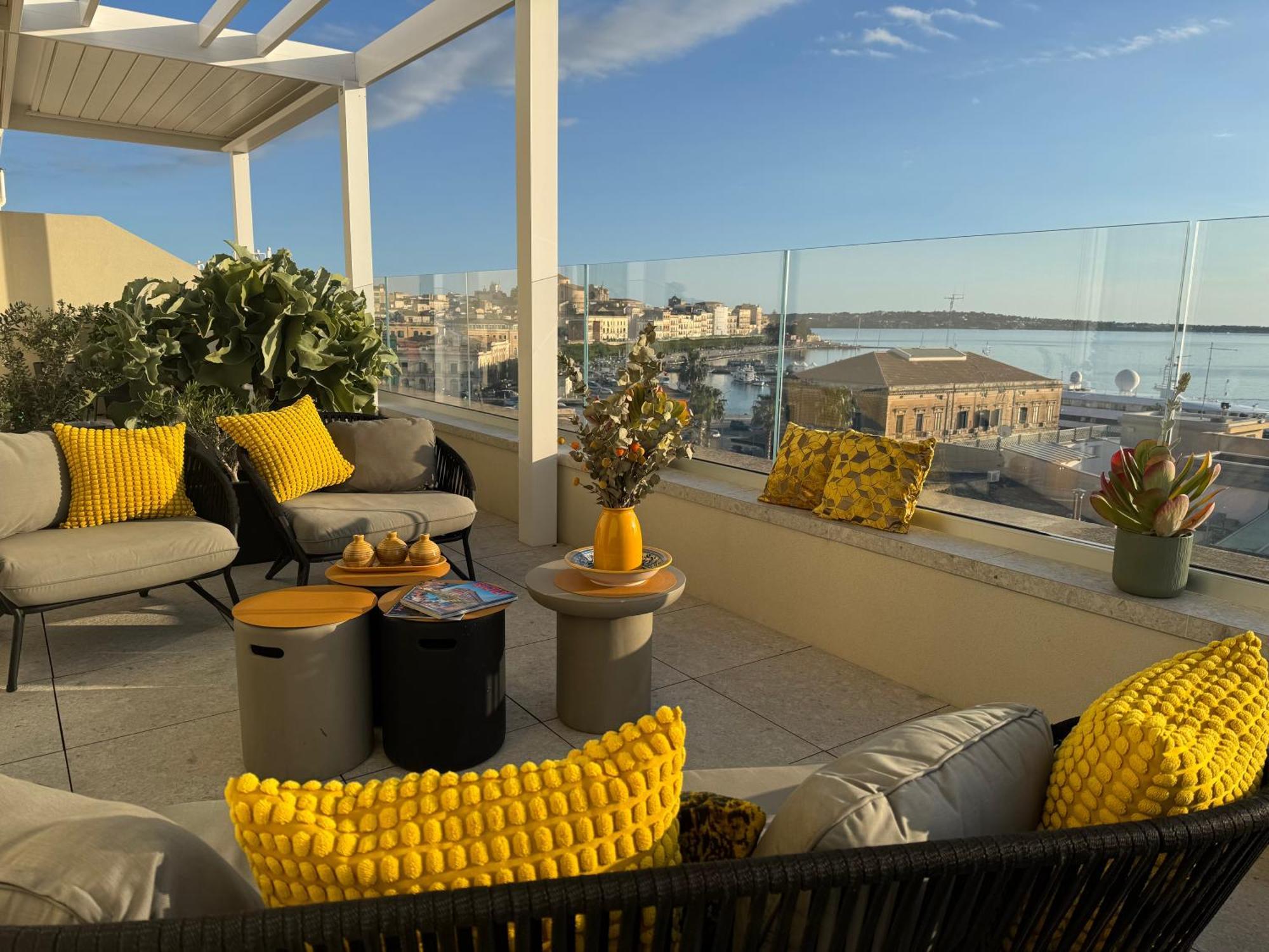 Bed and Breakfast La Terrazza Sul Porto Сиракузы Экстерьер фото